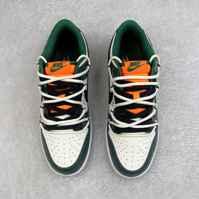 Nike Sneakers SB Dunk Low Deconstruction product detail image 38
