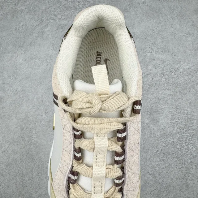Nike Sneakers Low-top chunky lug-sole with mini Swoosh product detail image 14