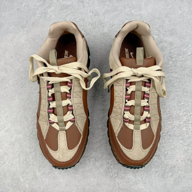 Nike Sneakers Low-top chunky lug-sole with mini Swoosh product detail image 20