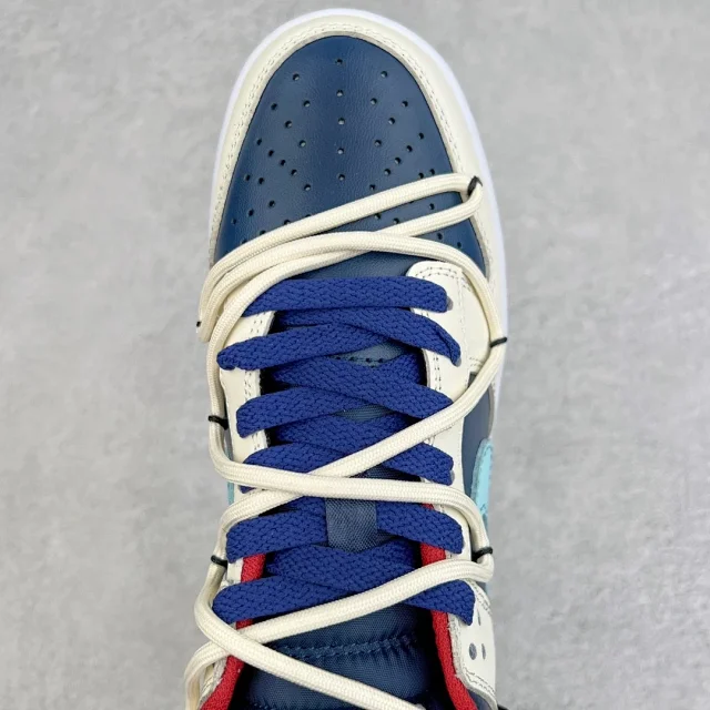 Nike Sneakers SB Dunk Low Deconstruction product detail image 13