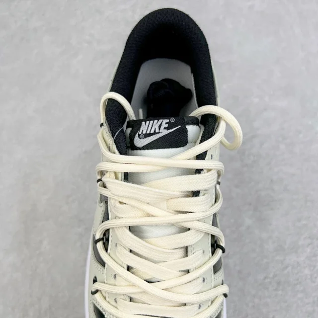 Nike Sneakers SB Dunk Low Deconstruction product detail image 59