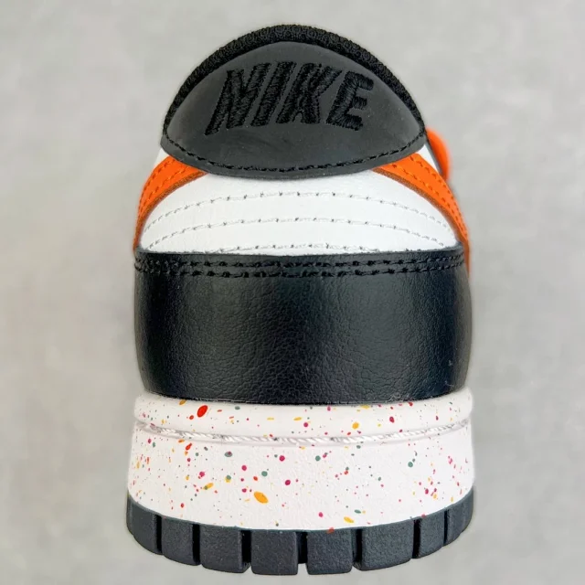 Nike Sneakers Dunk Low SE Triple Swoosh product detail image 44