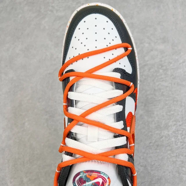 Nike Sneakers Dunk Low SE Triple Swoosh product detail image 40