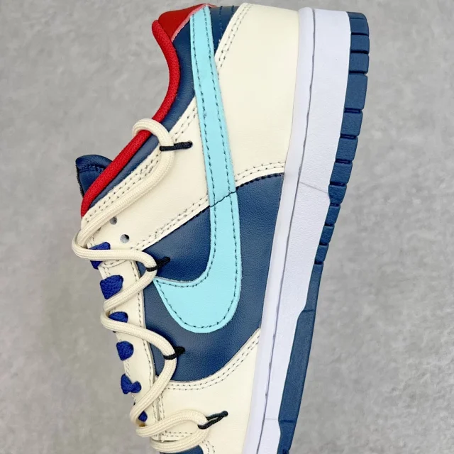Nike Sneakers SB Dunk Low Deconstruction product detail image 16