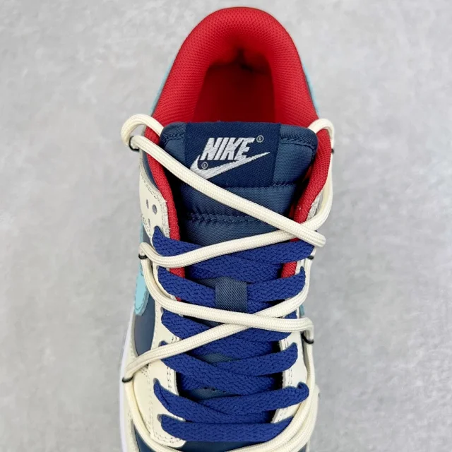 Nike Sneakers SB Dunk Low Deconstruction product detail image 14