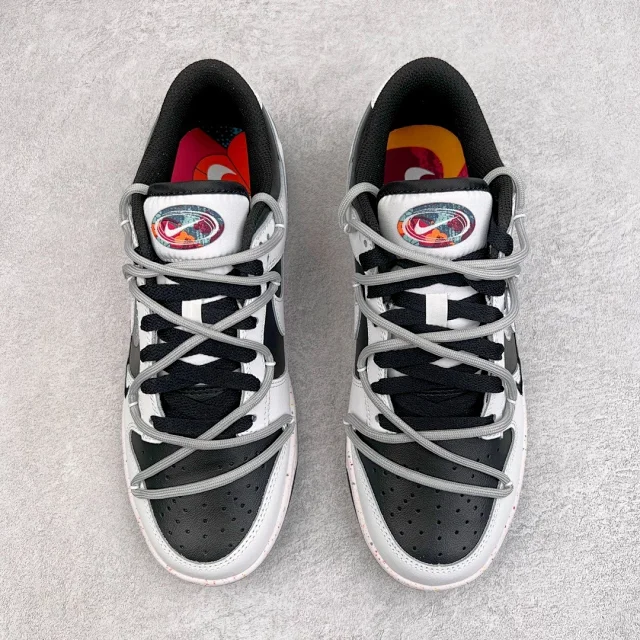 Nike Sneakers Dunk Low SE Triple Swoosh product detail image 74