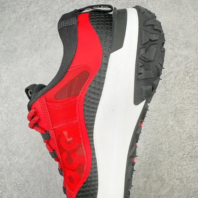 Nike Sneakers ACG Mountain Fly Low SE Trail product detail image 16