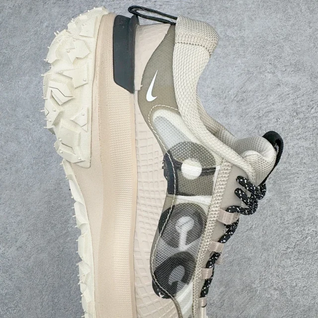 Nike Sneakers ACG Mountain Fly Low SE Trail product detail image 32