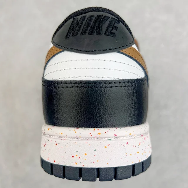 Nike Sneakers Dunk Low SE Triple Swoosh product detail image 53