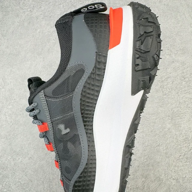 Nike Sneakers ACG Mountain Fly Low SE Trail product detail image 25