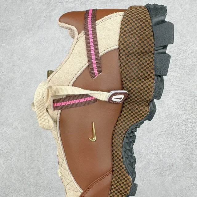 Nike Sneakers Low-top chunky lug-sole with mini Swoosh product detail image 25