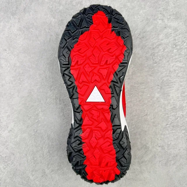 Nike Sneakers ACG Mountain Fly Low SE Trail product detail image 18