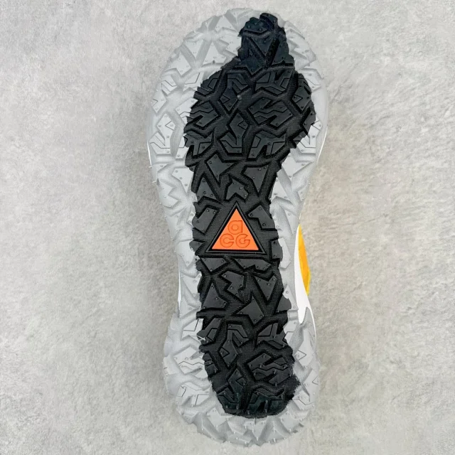 Nike Sneakers ACG Mountain Fly Low SE Trail product detail image 45