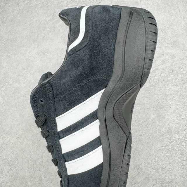 Unbranded Sneakers Low-Top Three-Stripe product detail image 25