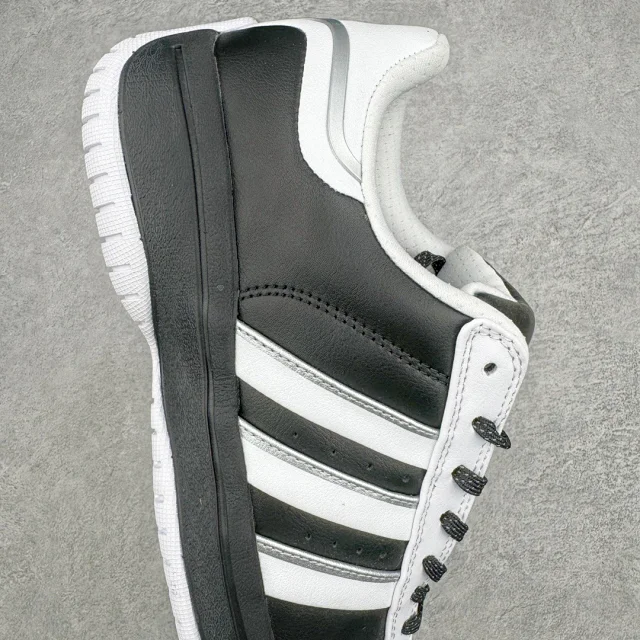 Unbranded Sneakers Low-Top Three-Stripe product detail image 33