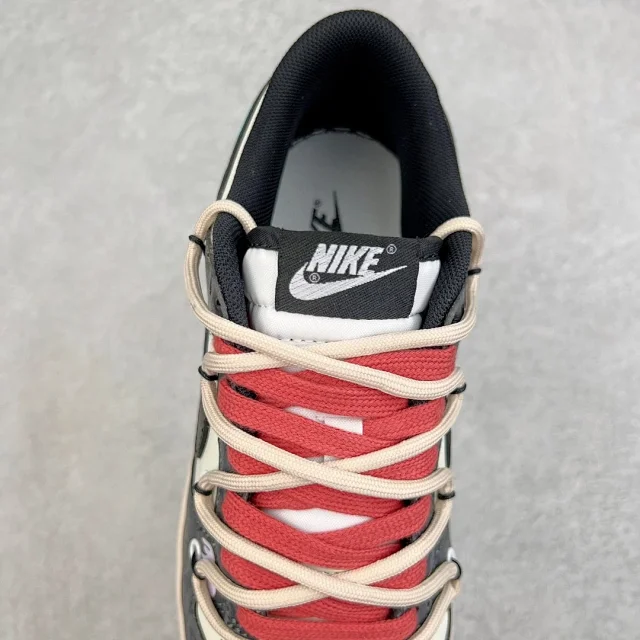 Nike Sneakers SB Dunk Low Deconstruction product detail image 77