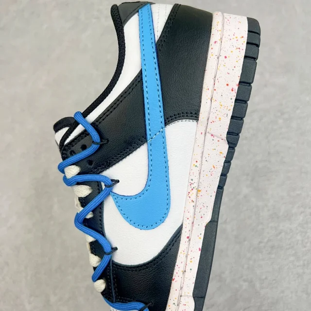 Nike Sneakers Dunk Low SE Triple Swoosh product detail image 61