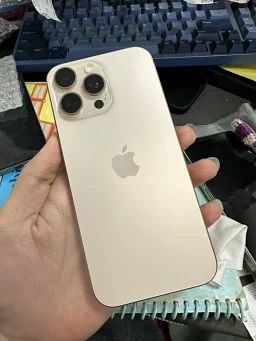 thumbnail for iPhone16ProMax 256G 欧版 金色纯原装不漏气 成色99新 原生单卡在保10-30 电池100% &nbsp;