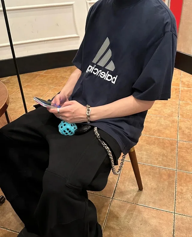 BLCG/巴黎 23SS 世纪联名AD阿迪联名镜像双面穿短袖T恤