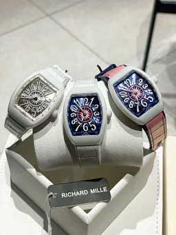 thumbnail for 🕖 (Exquisite S) Famulin FM💪 👍🎁V32 imported ceramic series barrel-shaped quartz ladies' watch, latest ABF  
1. The case uses high-temperature imported Korean ceramic, sturdy and durable. The dial features a deep-sea shell dial or a patchwork embossed numeral for consistency 
2. Original 32mm meter