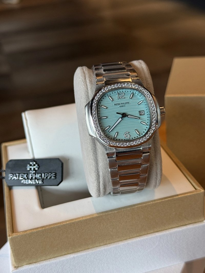 Watch from Three-legged