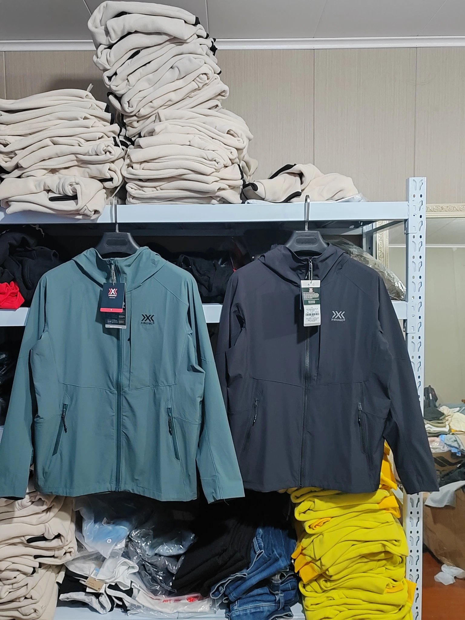 XB Lightweight Couple's Hooded Windbreaker