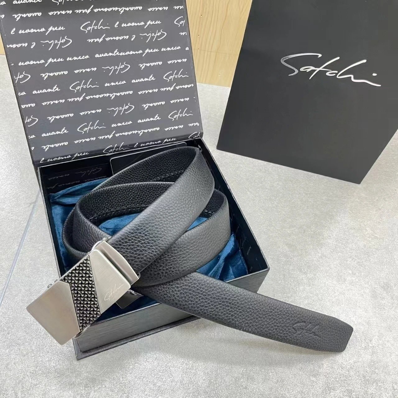 Sachi Men's Leather Auto-Buckle Belt Gift Set