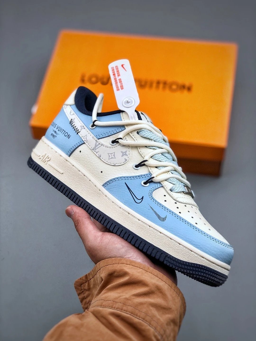 Nike Air Force 1 Low 07 x Louis Vuitton 白蓝小钩绑带 空军一号男女低帮休闲运动板鞋 DM6868-058