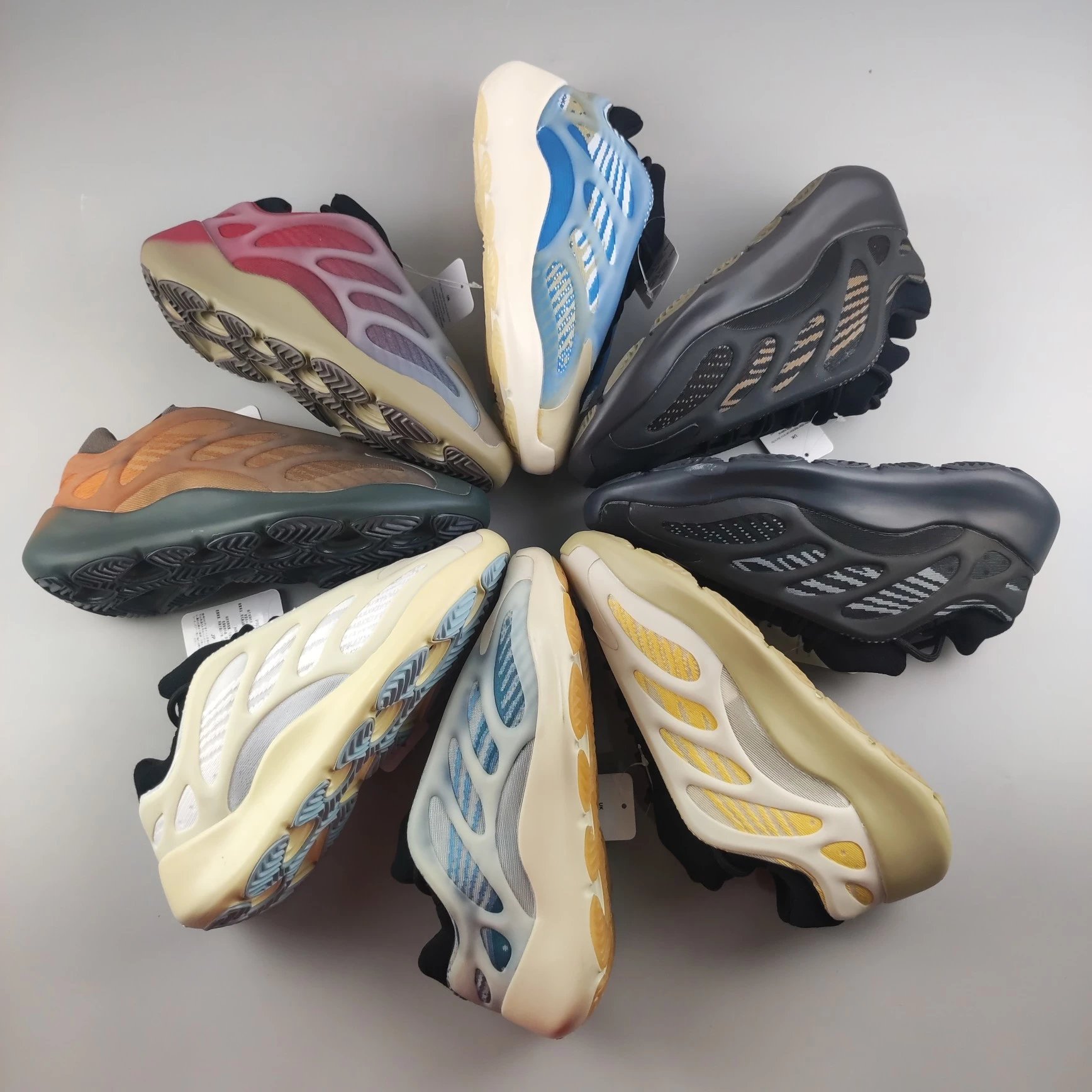 Top Original Yeezy 700 V3 - Market's Best, Light-Up Upper, Trendy Dad Shoes