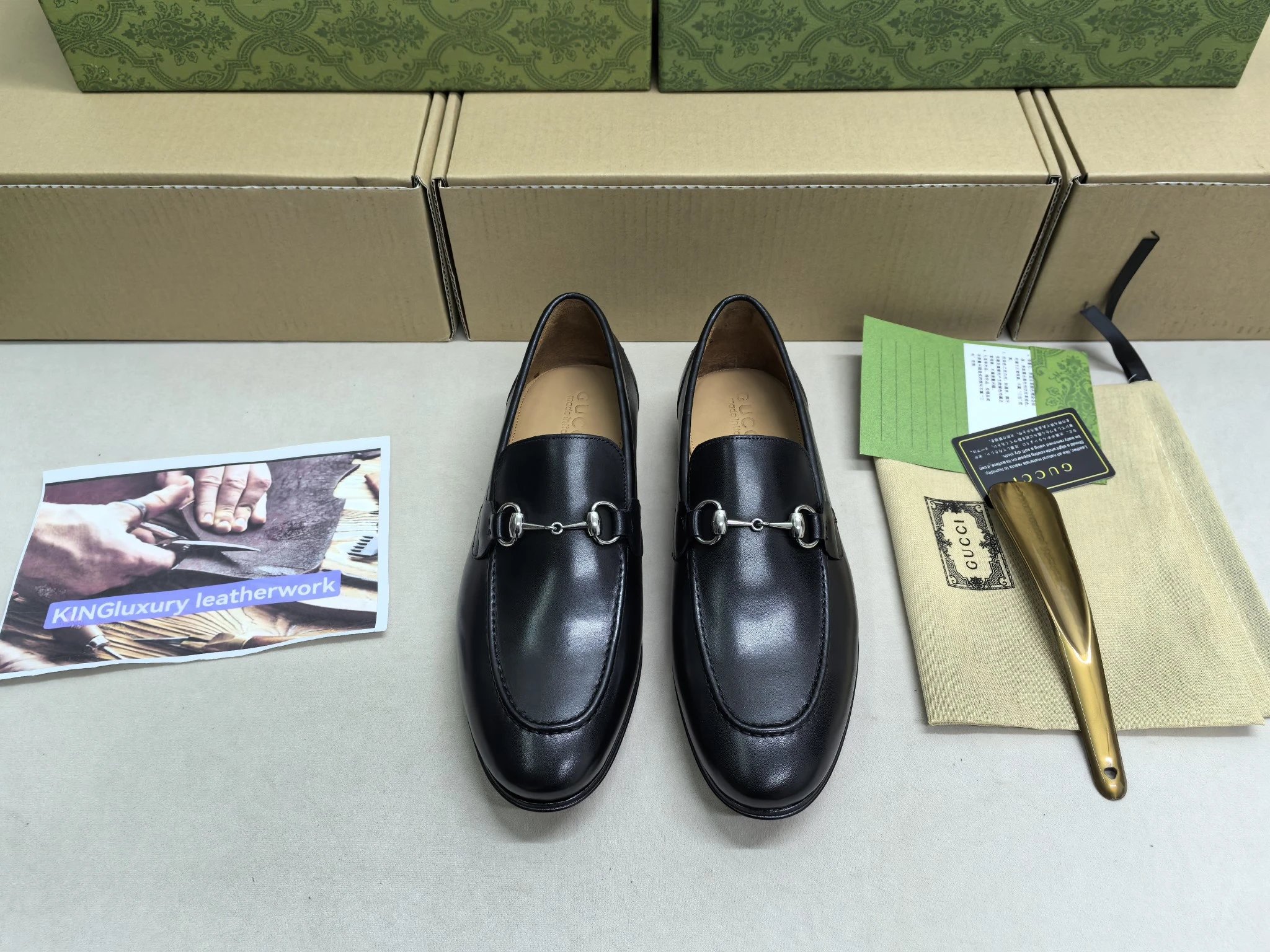 GUCCI Loafers in Genuine Cow Leather with Leather Sole