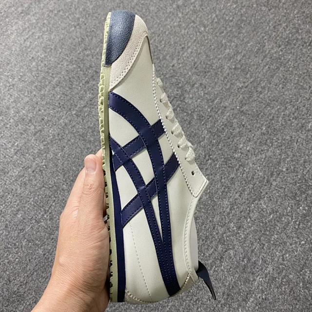 Onitsuka Tiger Sneakers Mexico 66 low-top striped product detail image 55