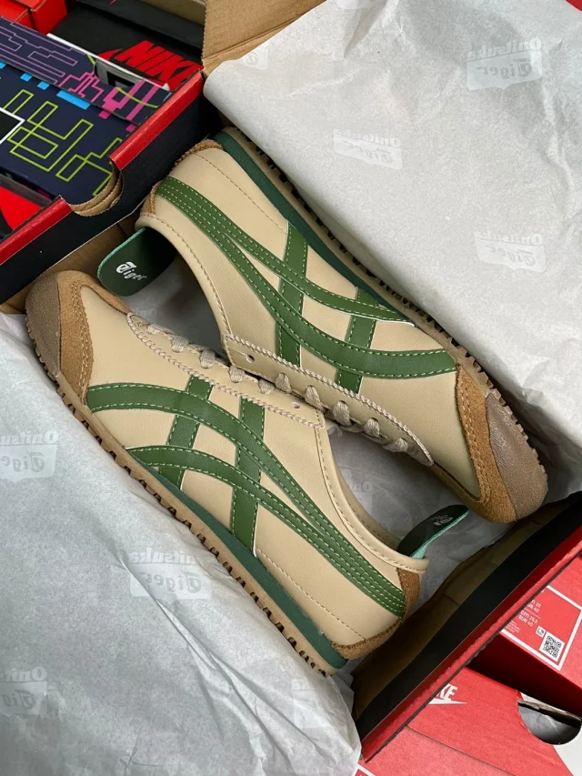 Onitsuka Tiger Sneakers Mexico 66 low-top striped product detail image 74