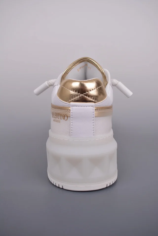 Valentino Garavani Sneakers One Stud low-top product detail image 31