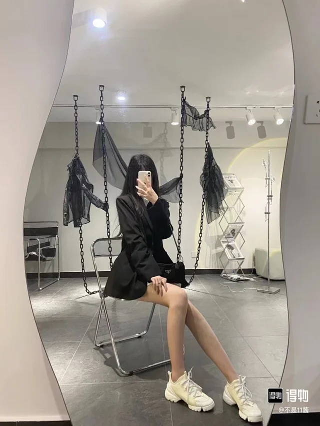 Dior Sneakers D-Connect product detail image 42