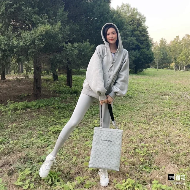 Dior Sneakers D-Connect product detail image 41
