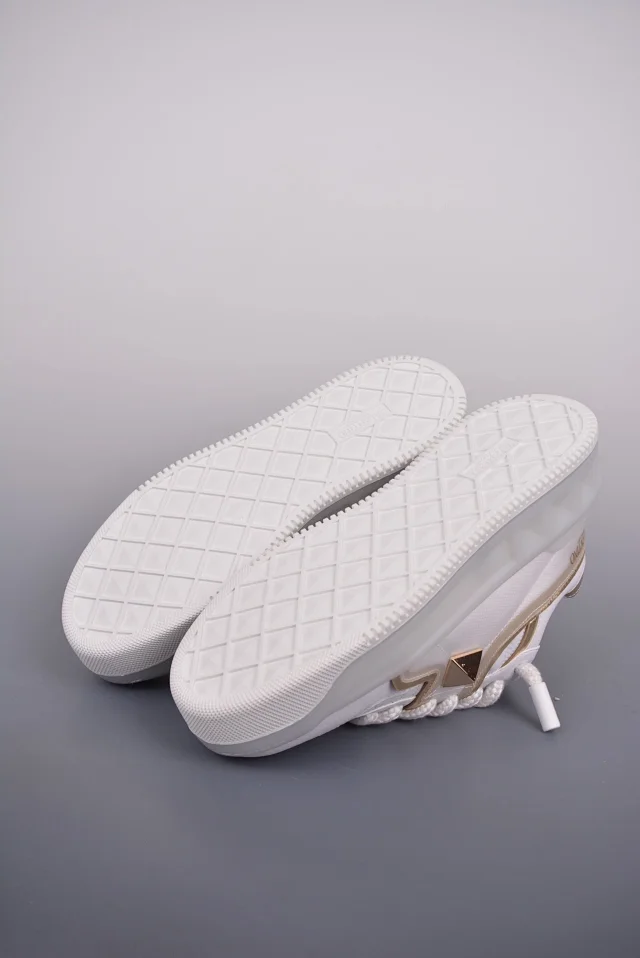Valentino Garavani Sneakers One Stud low-top product detail image 30
