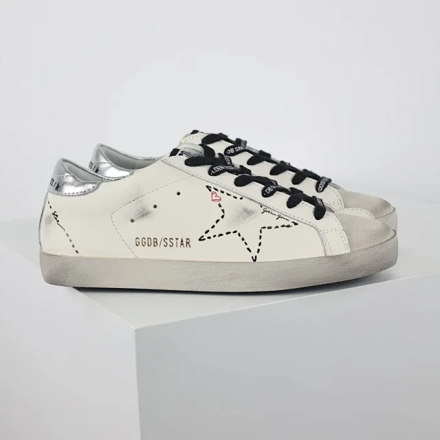 Golden Goose Sneakers Distressed star-appliqué low-top product detail image 25