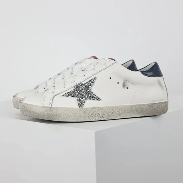 Golden Goose Sneakers Distressed star-appliqué low-top product detail image 18