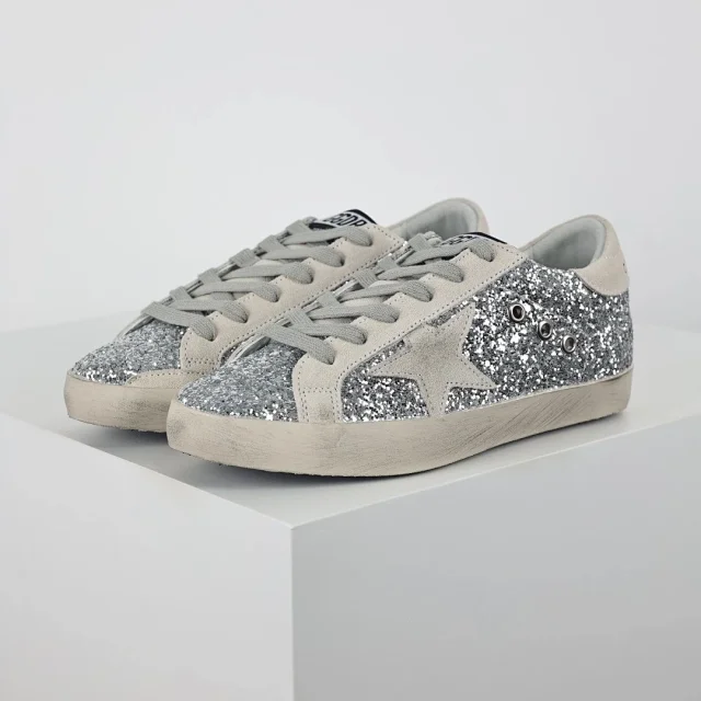 Golden Goose Sneakers Distressed star-appliqué low-top product detail image 44