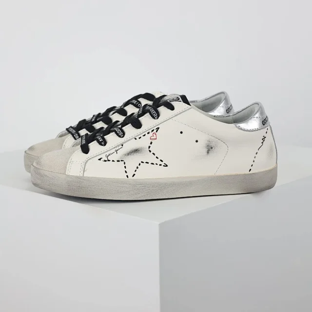 Golden Goose Sneakers Distressed star-appliqué low-top product detail image 27