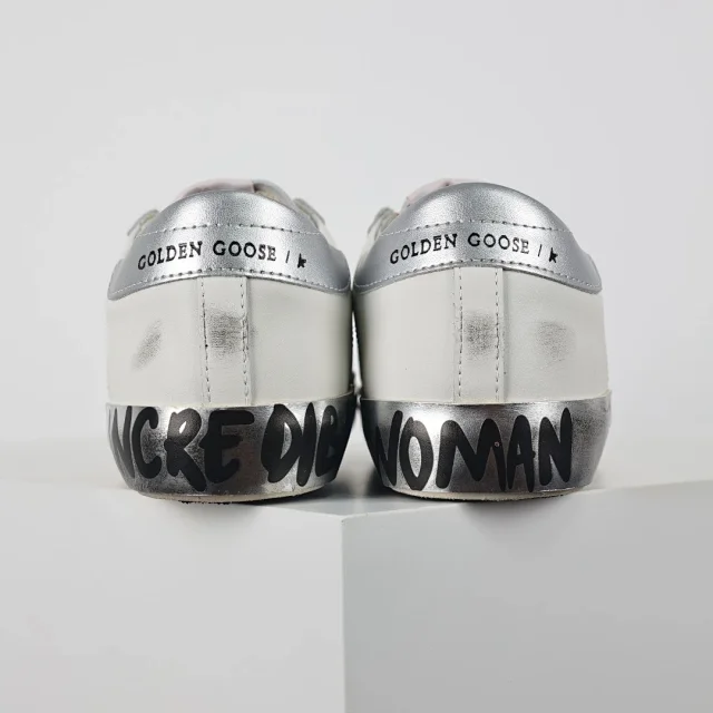 Golden Goose Sneakers Distressed star-appliqué low-top product detail image 29