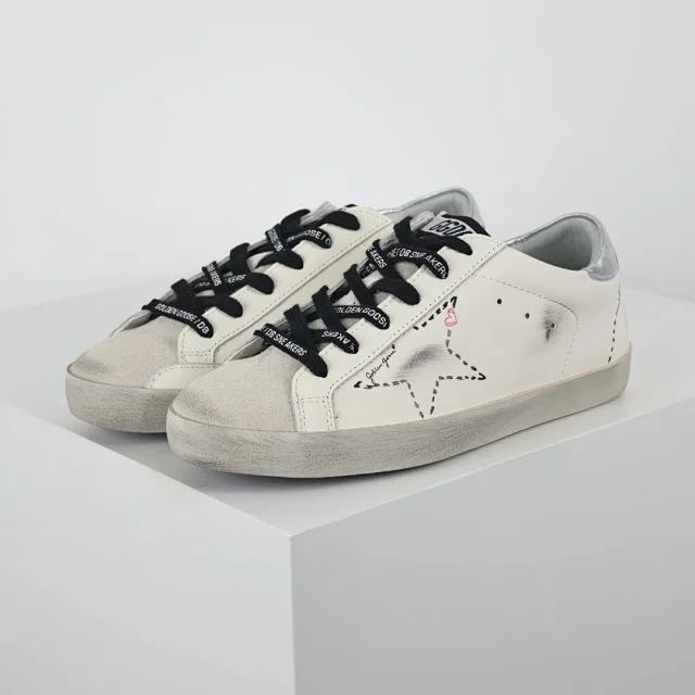 Golden Goose Sneakers Distressed star-appliqué low-top product detail image 26