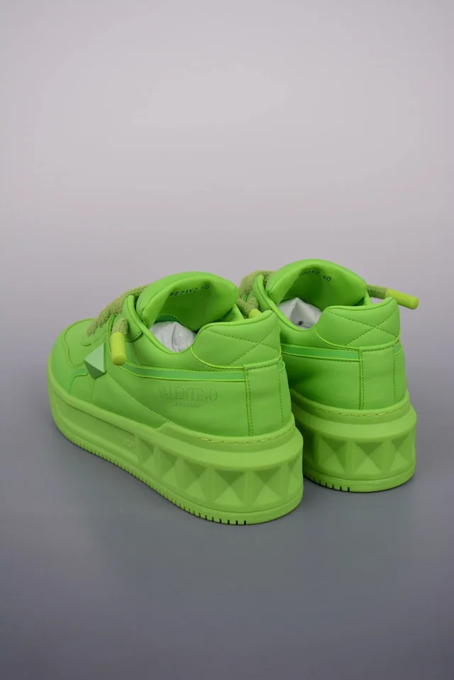Valentino Garavani Sneakers One Stud low-top product detail image 11