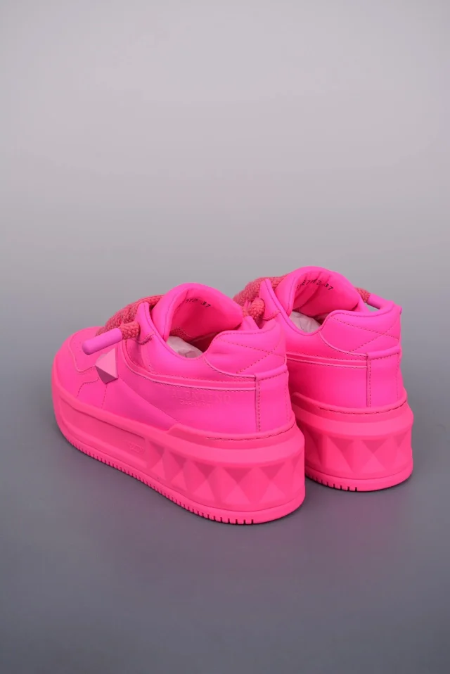 Valentino Garavani Sneakers One Stud low-top product detail image 47