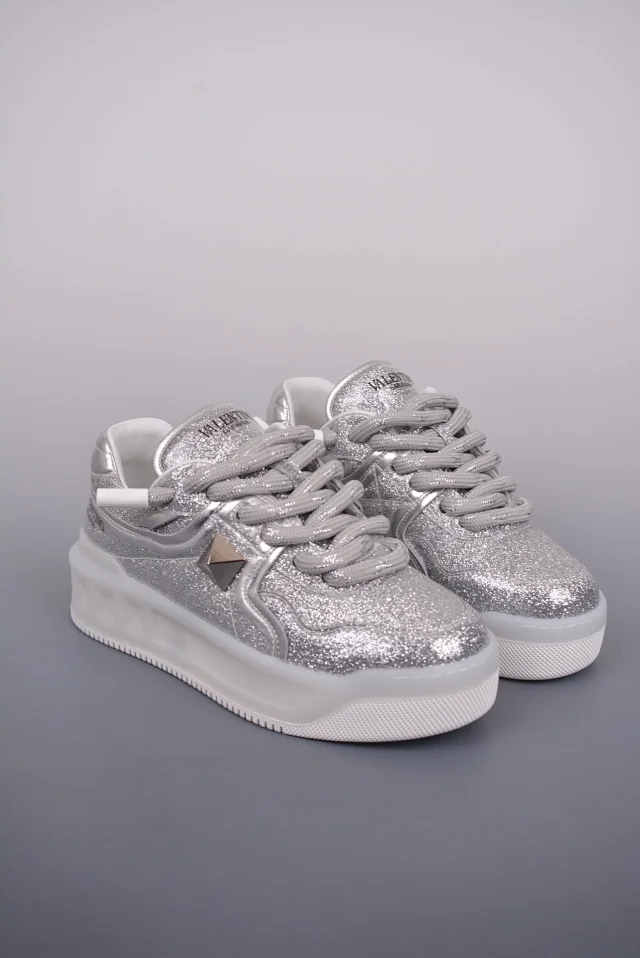 Valentino Garavani Sneakers One Stud low-top product detail image 19