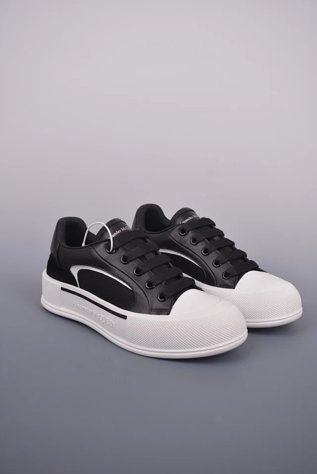 Alexander McQueen Sneakers Oversized low-top product detail image 28