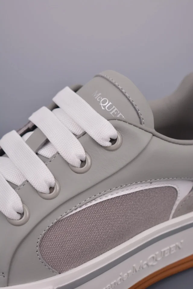 Alexander McQueen Sneakers Oversized low-top product detail image 25