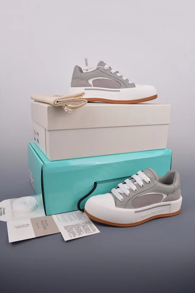 Alexander McQueen Sneakers Oversized low-top product detail image 23