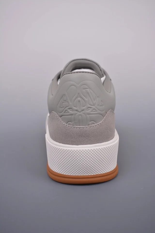 Alexander McQueen Sneakers Oversized low-top product detail image 22