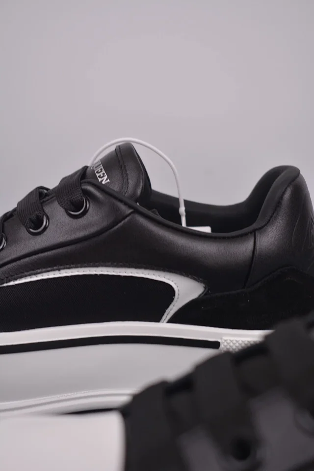 Alexander McQueen Sneakers Oversized low-top product detail image 35